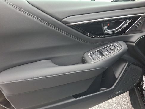 Certified 2025 Subaru Outback Limited image 12