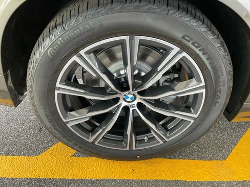 New 2026 BMW X5 xDrive50e image 23