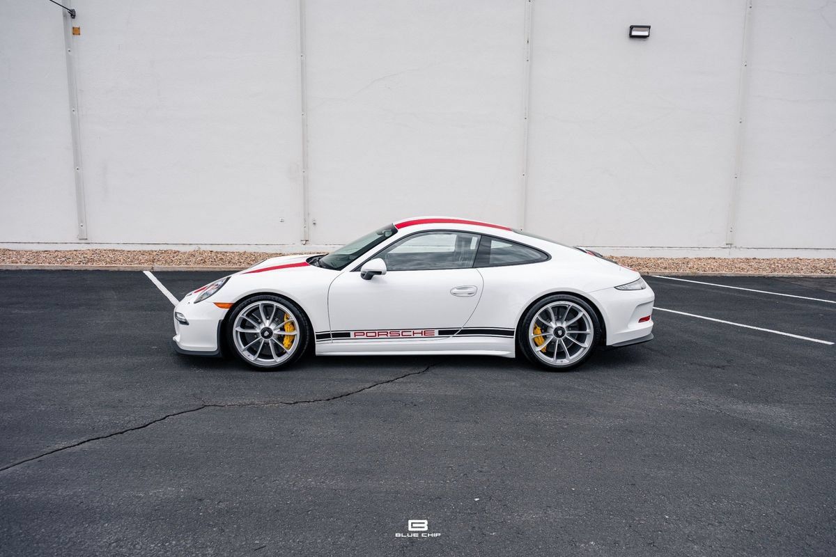 Used 2016 Porsche 911 R RWD image 6