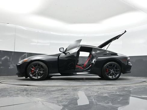 Used 2024 Nissan Z Performance w/ Floor Mat Package RWD image 65