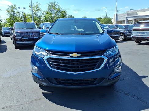 Used 2021 Chevrolet Equinox LT AWD/4WD image 2