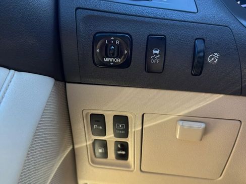 Used 2010 Lexus ES 350 FWD image 19