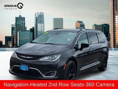 Used 2017 Chrysler Pacifica Touring-L Plus w/ Advanced Safetytec Group