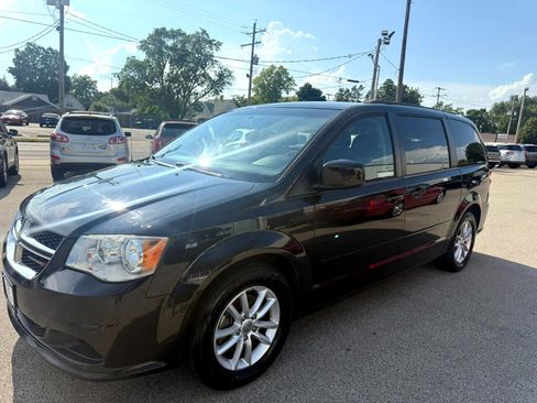 Used 2016 Dodge Grand Caravan SXT image 5