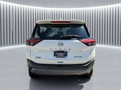 Used 2023 Nissan Rogue SV AWD/4WD image 5