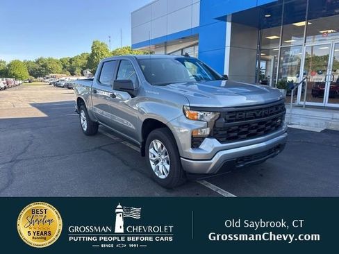 New 2026 Chevrolet Silverado 1500 Custom AWD/4WD image 1