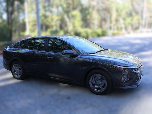 New 2026 Kia K4 FWD image 14