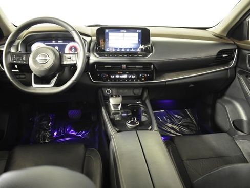 Certified 2023 Nissan Rogue Platinum w/ Platinum Premium Package image 28