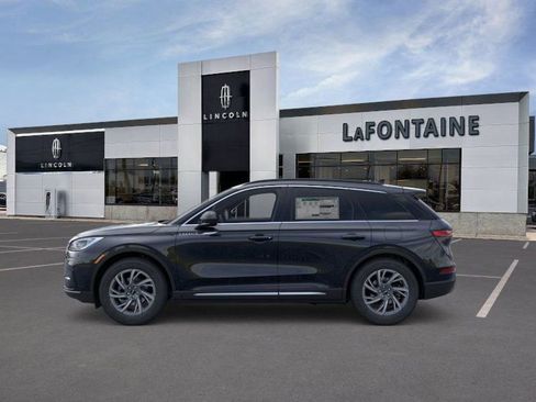 New 2026 Lincoln Corsair Premiere image 3