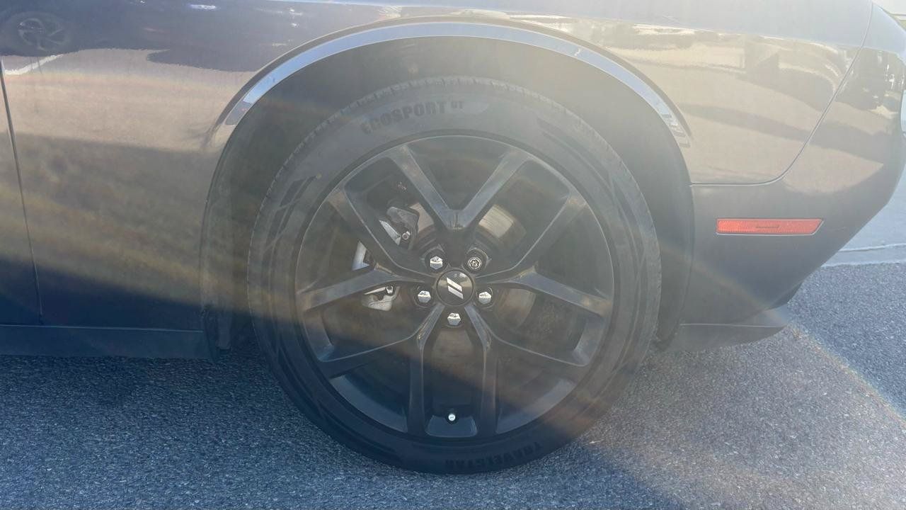 Used 2022 Dodge Challenger SXT w/ Blacktop Package RWD image 2