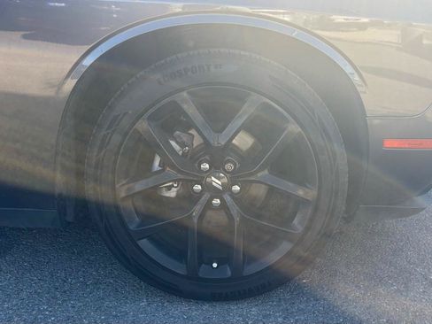 Used 2022 Dodge Challenger SXT w/ Blacktop Package RWD image 2