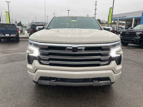 New 2026 Chevrolet Silverado 1500 High Country w/ LPO, Dark Essentials Package image 8