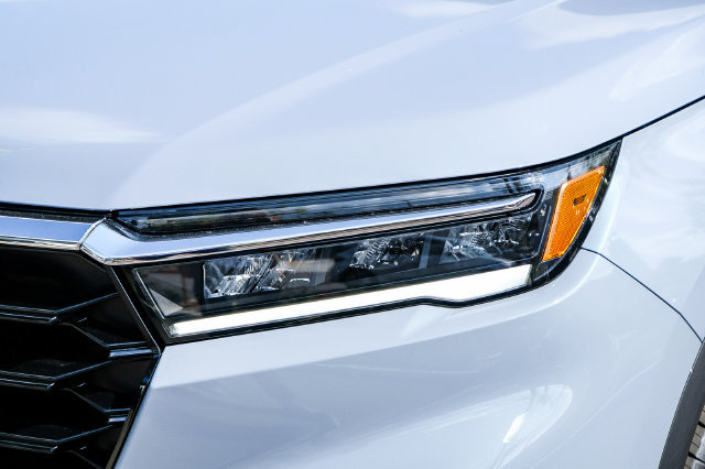 New 2025 Honda Pilot Touring image 12