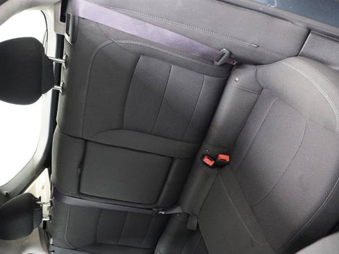 Used 2017 Chevrolet Cruze LT w/ Convenience Package FWD image 5