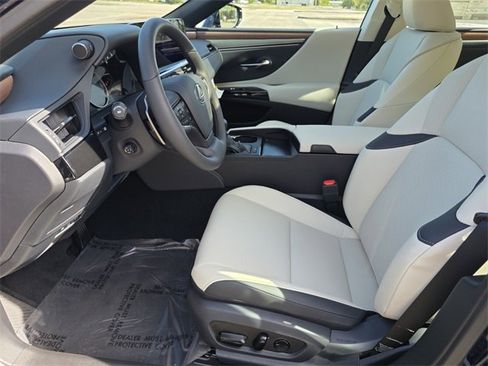 New 2025 Lexus ES 350 w/ Premium Package image 22