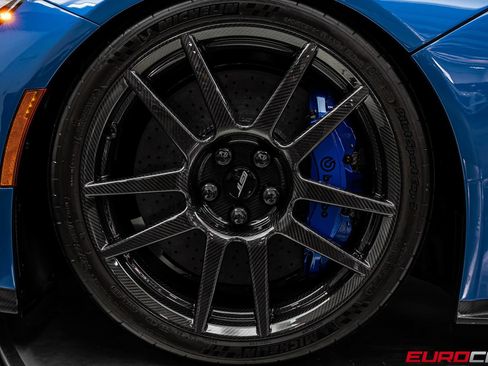 Used 2019 Ford GT RWD image 33