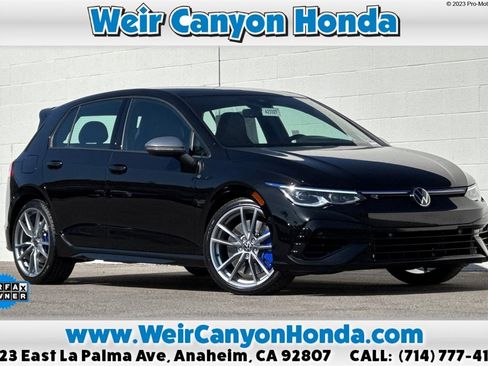 Used 2024 Volkswagen Golf R image 1