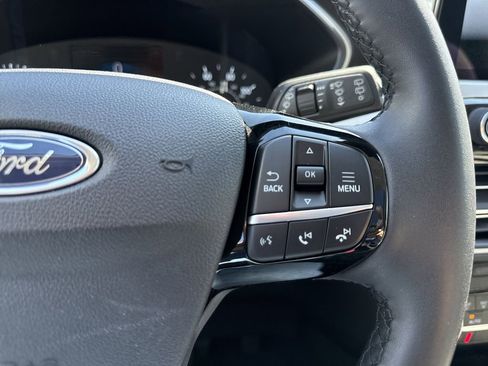 Used 2022 Ford Escape SE w/ SE Sport Appearance Package AWD/4WD image 31