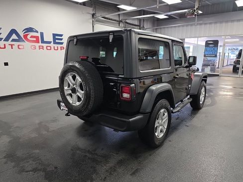 Used 2019 Jeep Wrangler Sport AWD/4WD image 11