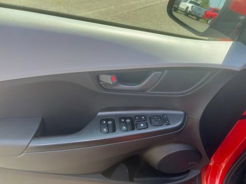 Used 2019 Hyundai Kona SEL w/ SEL Tech Package 02 AWD/4WD image 11