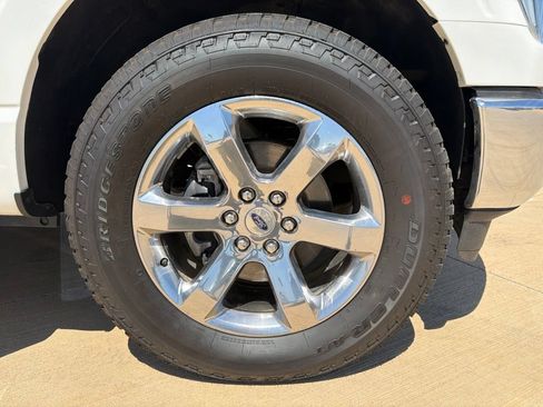 Used 2022 Ford F150 Lariat w/ Equipment Group 502A High AWD/4WD image 11
