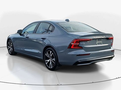 Used 2024 Volvo S60 B5 Core image 7