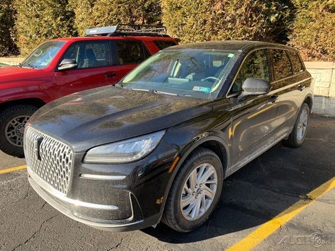 Certified 2025 Lincoln Corsair Premiere image 1