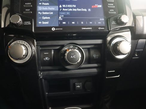 Used 2024 Toyota 4Runner TRD Off-Road Premium image 49