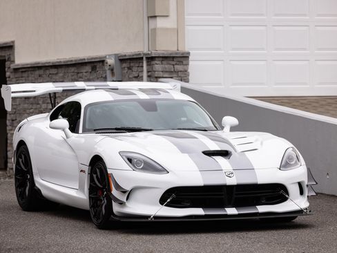 Used 2017 Dodge Viper ACR w/ Extreme Aero Package RWD image 9