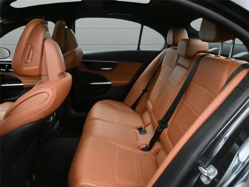 Used 2023 Mercedes-Benz C 300 4MATIC Sedan image 9