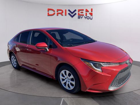 Used 2020 Toyota Corolla LE image 8
