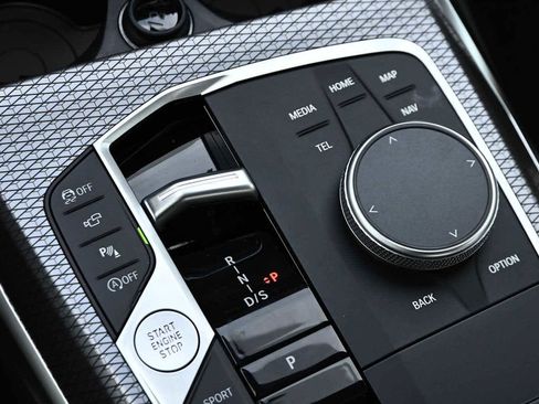 New 2026 BMW 330i Sedan w/ Premium Package image 17