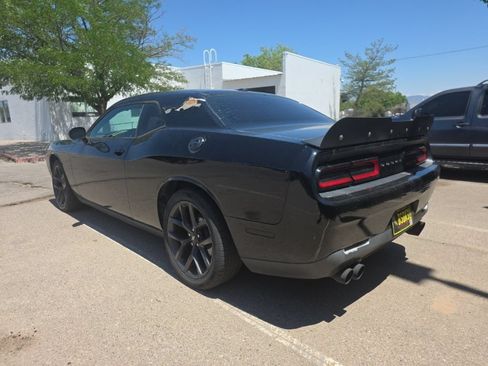 Used 2019 Dodge Challenger SXT w/ Blacktop Package RWD image 5