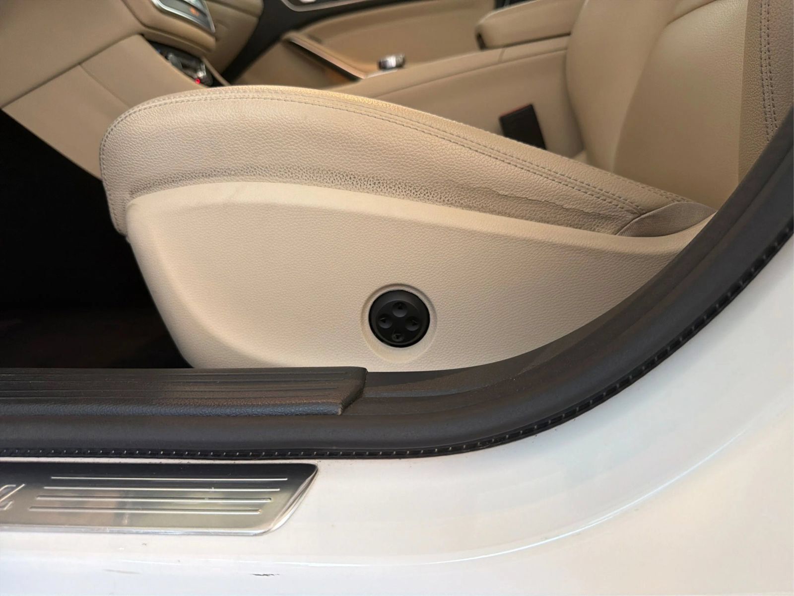 Used 2019 Mercedes-Benz CLA 250 image 19