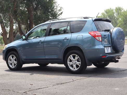 Used 2011 Toyota RAV4 4WD w/ Upgrade Value Pkg image 7
