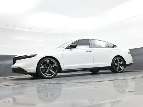 Used 2023 Honda Accord Sport image 35