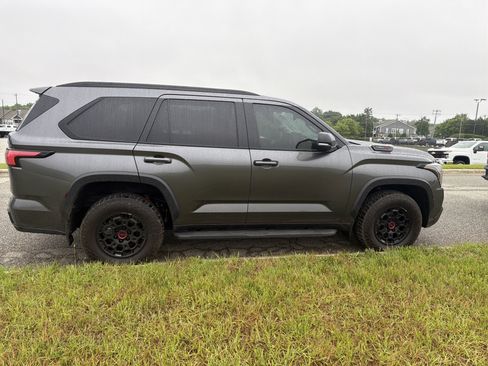 Used 2023 Toyota Sequoia TRD Pro AWD/4WD image 11
