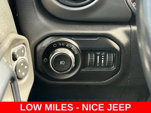 Used 2020 Jeep Wrangler Unlimited Sport S AWD/4WD image 19
