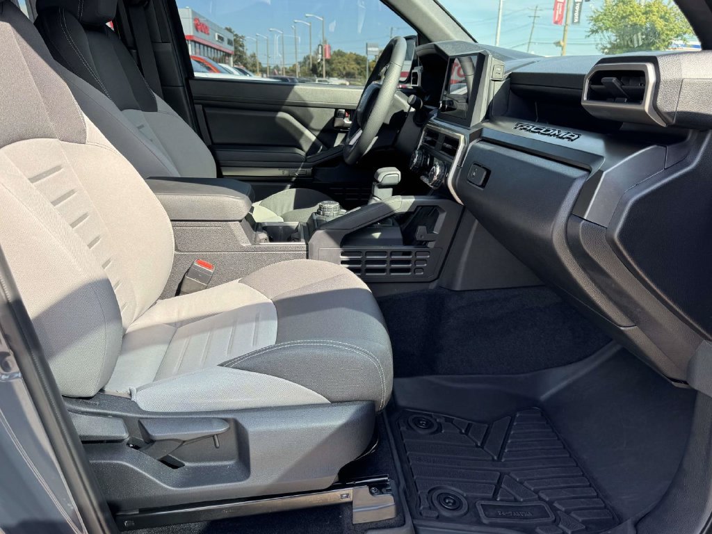 Certified 2025 Toyota Tacoma TRD Sport AWD/4WD image 14