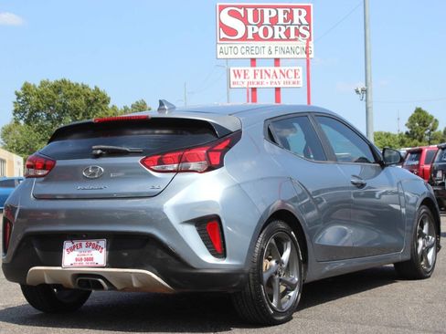 Used 2019 Hyundai Veloster 2.0 FWD image 4