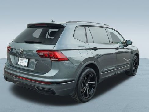 Used 2023 Volkswagen Tiguan SE R-Line image 8