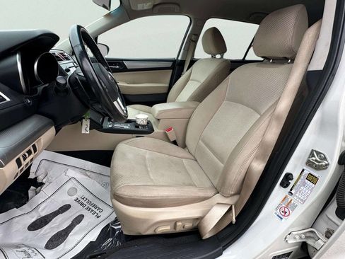 Used 2015 Subaru Outback 2.5i Premium image 12