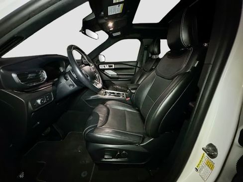 Certified 2020 Ford Explorer ST w/ ST High-Performance Pack image 17