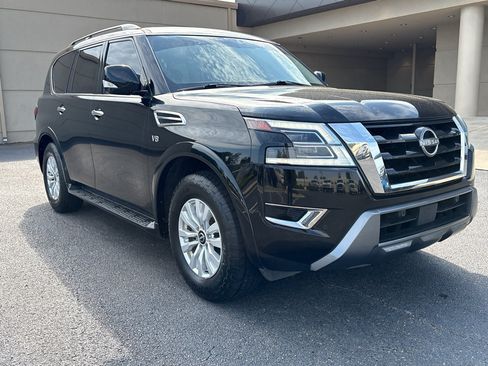 Used 2021 Nissan Armada SV RWD image 3