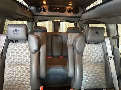 Used 2022 GMC Savana 2500 w/ Enhanced Convenience Package RWD image 10