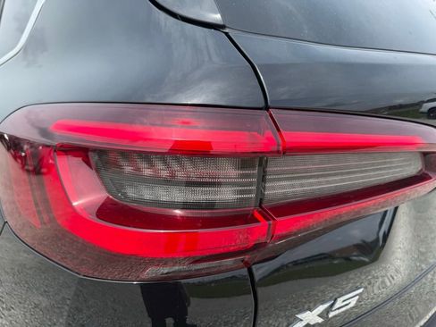 Used 2023 BMW X5 xDrive40i w/ Luxury Seating Package AWD/4WD image 10