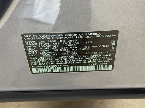 Used 2024 Volkswagen Atlas SEL Premium R-Line image 24