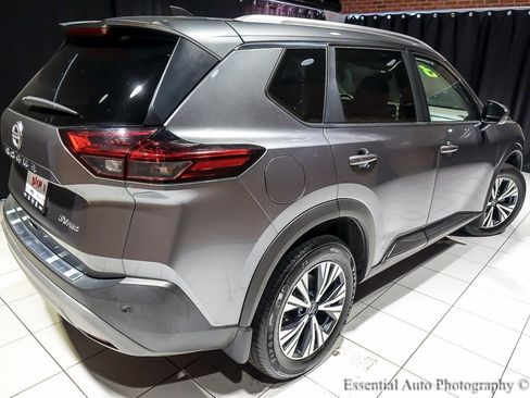 Used 2023 Nissan Rogue SV w/ SV Premium Package image 12