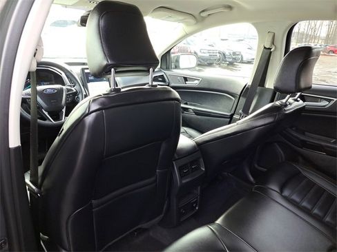 Certified 2024 Ford Edge SEL w/ Convenience Package image 24