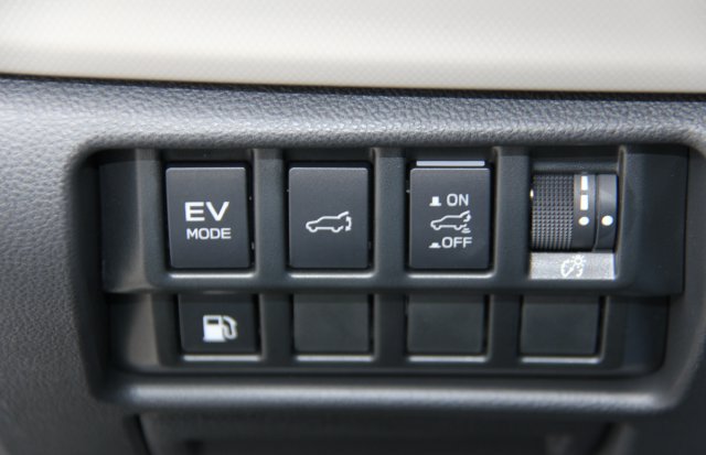 Used 2025 Subaru Forester Premium AWD/4WD image 31